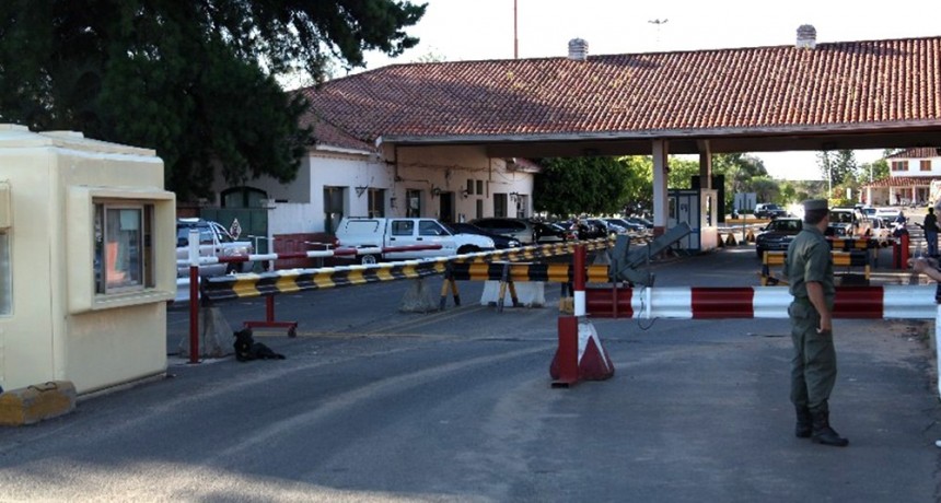  Más de 20 mil argentinos cruzan por día a Brasil por el paso fronterizo de Paso de los Libres 