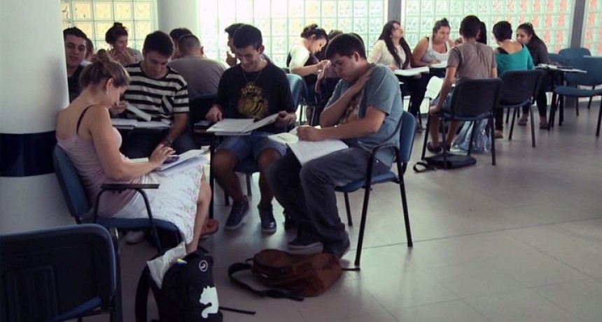  El Gobierno anunció un aumento del 22% para las becas Progresar 