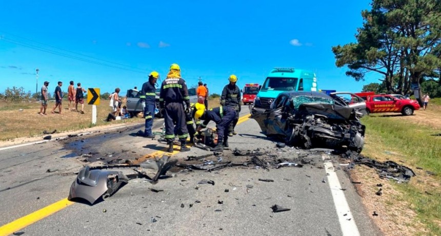  Dos argentinas murieron en un choque frontal en Uruguay 