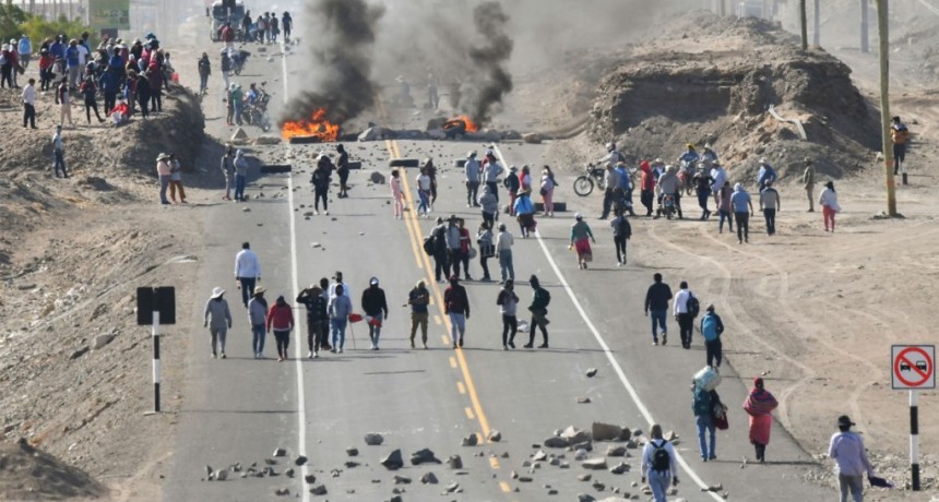  Más de 80 bloqueos en Perú en protesta contra el Gobierno 