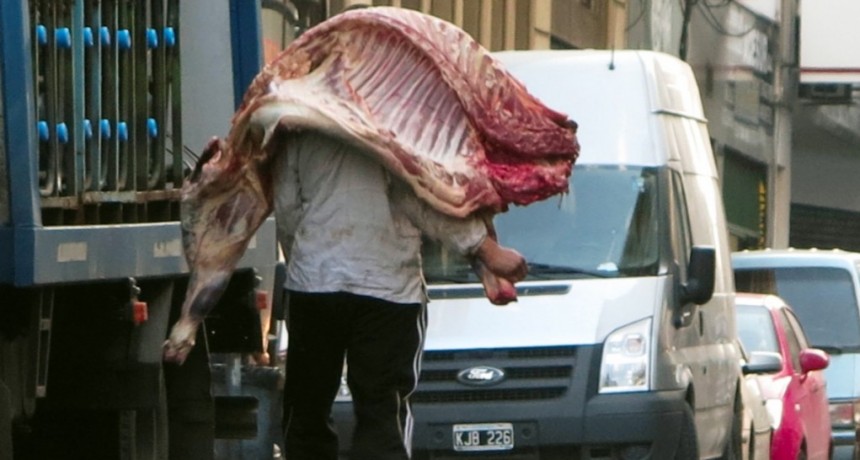  Habilitaron el troceo y la descarga mecánica para la comercialización de carne vacuna 