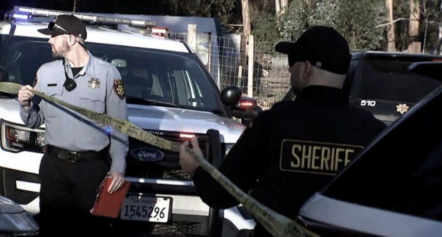  Al menos nueve muertos en dos tiroteos en California y otra balacera en Iowa 