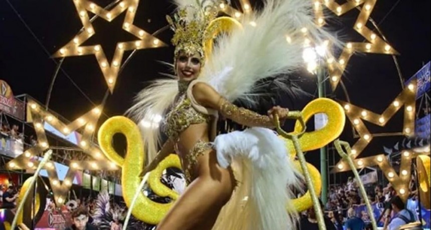  El carnaval de Corrientes inició sus diez noches de fiesta 