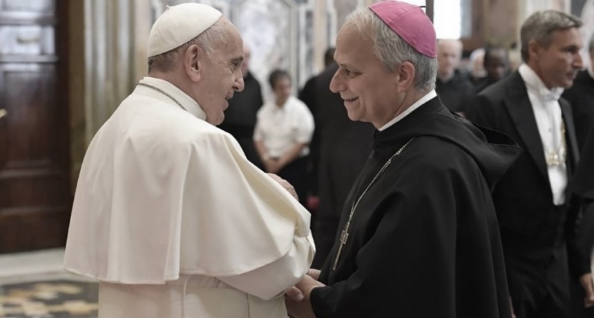  El papa Francisco designó un nuevo responsable de los obispos de todo el mundo 