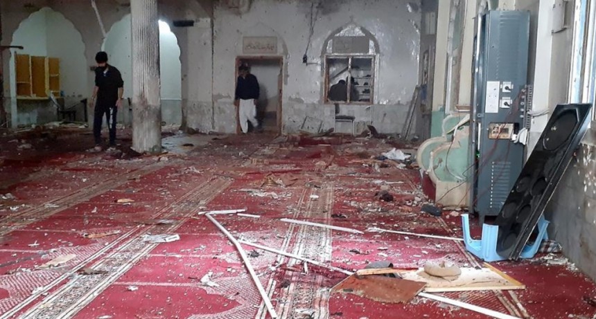  Al menos 25 muertos en un ataque con bomba contra una mezquita en Pakistán 