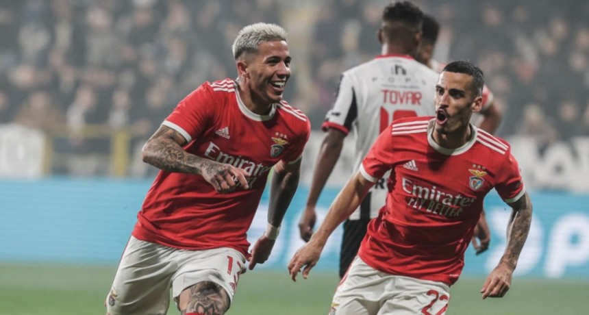  Chelsea mejoró la cifra ofrecida al Benfica para contratar a Enzo Fernández 