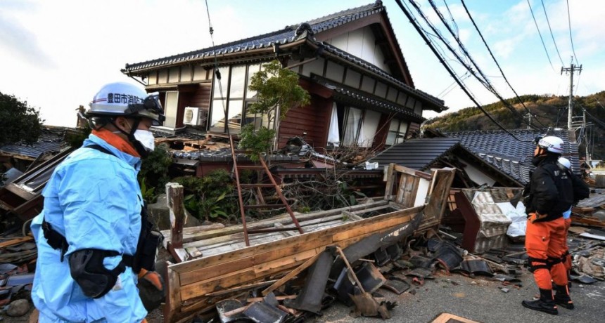  Más de 200 muertos por el terremoto de Año Nuevo en Japón 