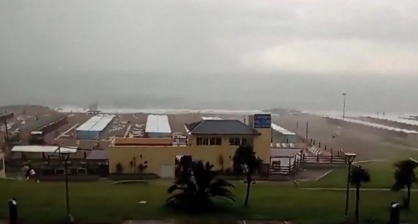  Un temporal de viento y granizo en Miramar provocó la muerte de un joven de 18 años 