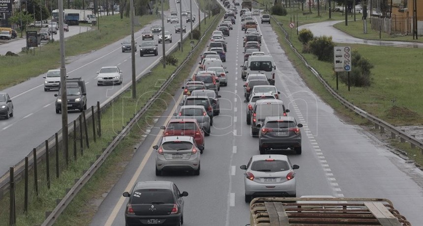  Por el recambio turístico, restringen la circulación de camiones por rutas bonaerenses 