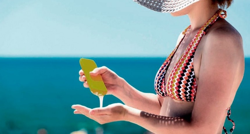  Cuidados esenciales de la piel: correcto uso de protector solar, lentes de sol y sombra 