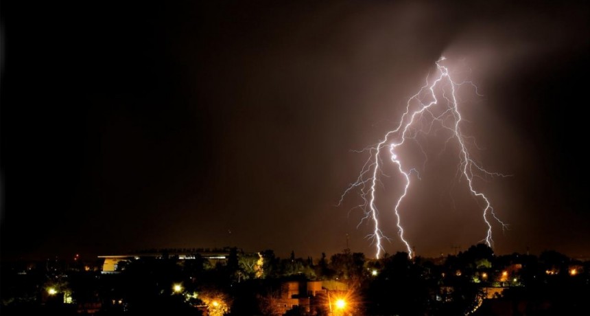  Alerta por tormentas en Mendoza y por altas temperaturas en Jujuy y Salta 