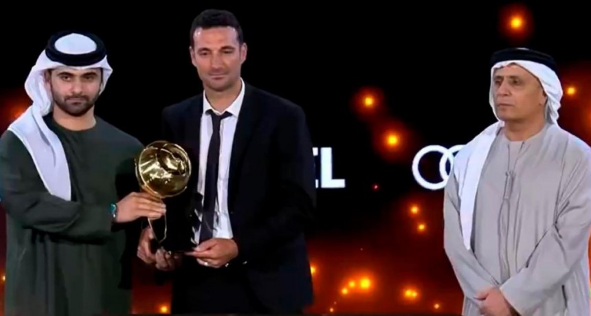  Scaloni, premiado por su trayectoria como entrenador 