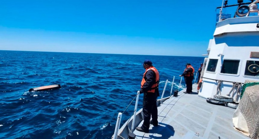  Suman botes y m&aacute;s personal en la b&uacute;squeda del joven en Claromec&oacute; 