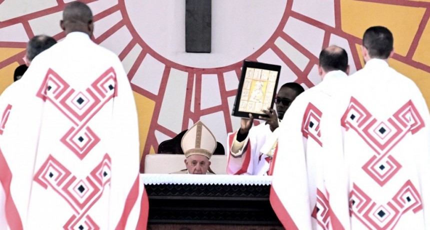  Ante un millón de personas, el Papa instó a los congoleños a perdonar 