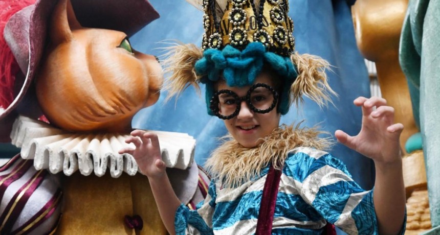  Es tercera generación de carnavaleros y con 10 años revoluciona Gualeguaychú: 
