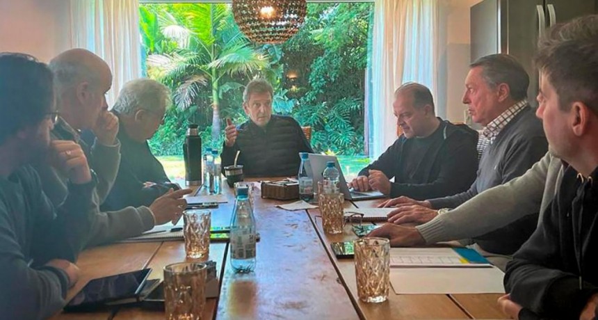  Massa analizó con su equipo económico los objetivos de los próximos meses 