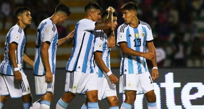  Argentina juega con el eliminado Uruguay por el primer puesto del Grupo B 