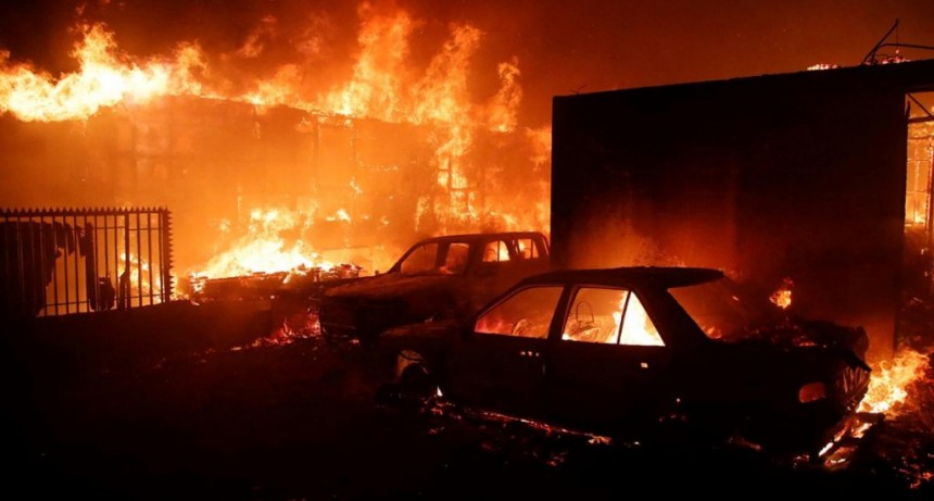  Confirmaron la muerte de 51 personas por los incendios forestales en el centro de Chile 