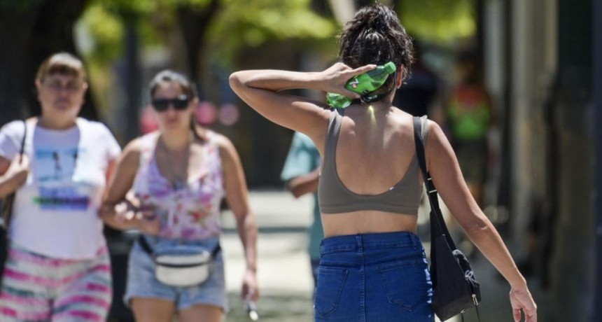  Alerta roja: calor extremo en el litoral, donde varias ciudades superan los 40&deg; 