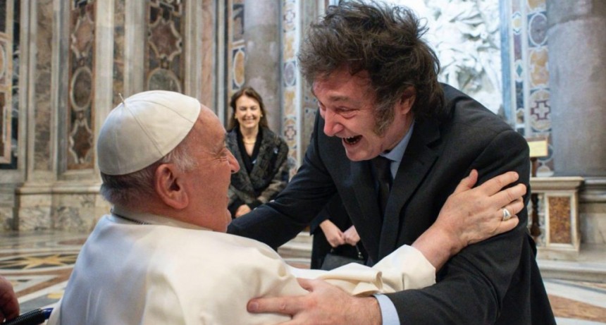  Milei se reúne con el papa Francisco en el Vaticano 