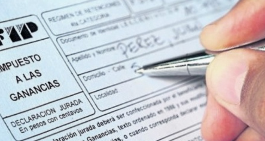  Con el aumento del salario mínimo podrían pagar ganancias más trabajadores registrados 