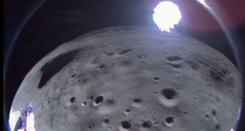  La sonda lunar Odysseus envió imágenes del punto más austral de la Luna 