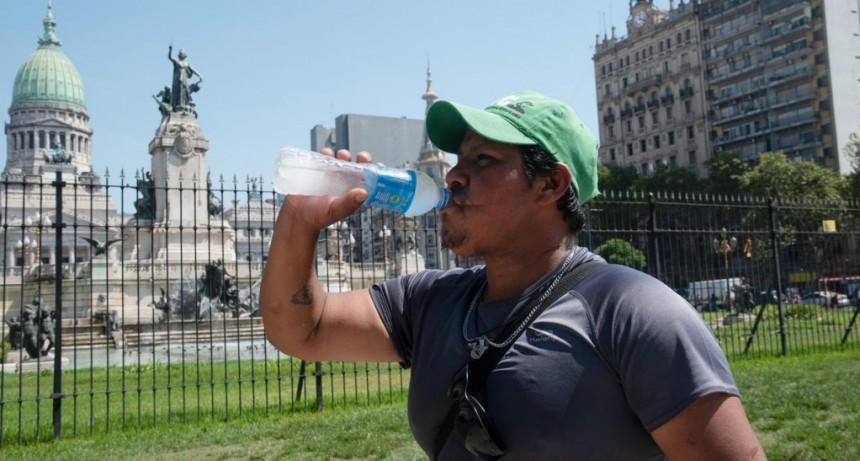  Continúa el alerta roja por calor en el AMBA y se esperan lluvias para este miércoles 