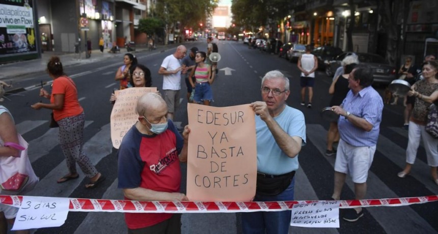  Más de 77.000 usuarios siguen sin luz en CABA y el conurbano bonaerense 