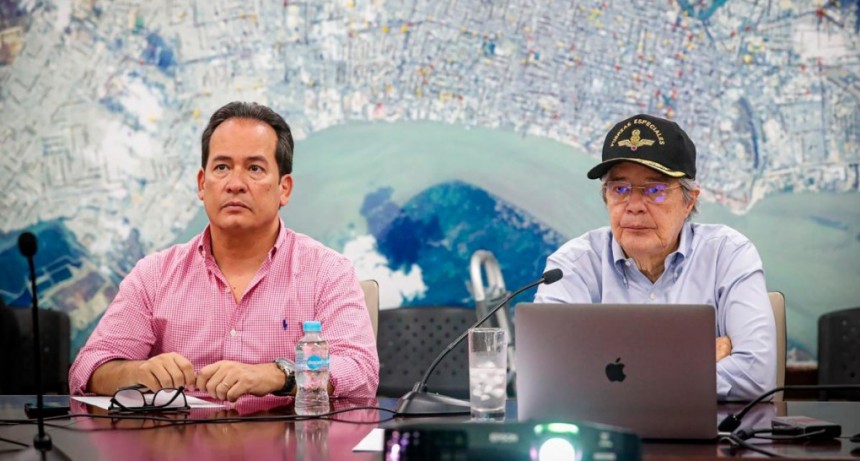  Un terremoto de 6,7 de magnitud sacudió la costa de Ecuador 