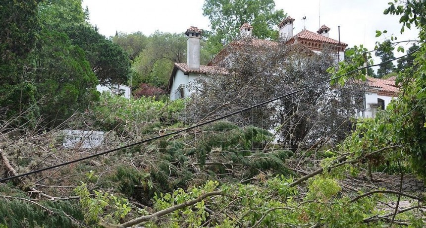  Córdoba: temporal con crecida de los ríos y complicaciones en la capital e interior 