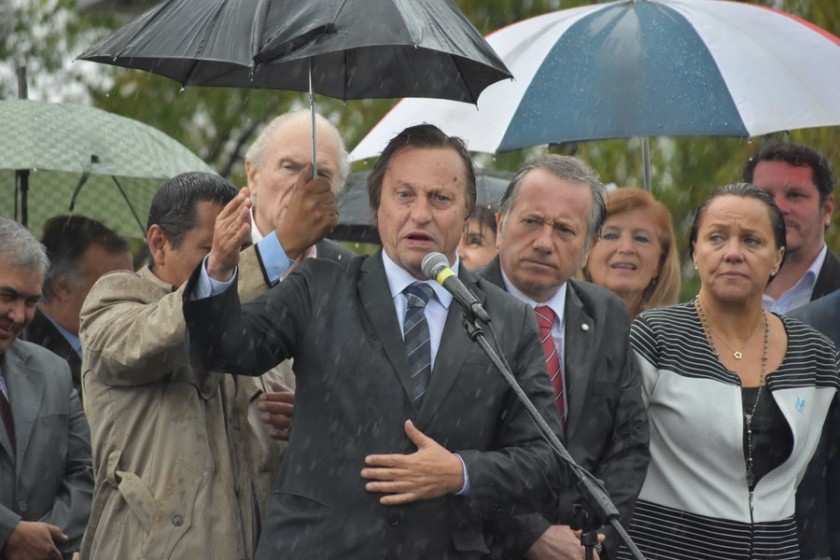 El Intendente Varisco encabezó los actos por el Día de los Veteranos y Caídos en la Guerra de Malvinas