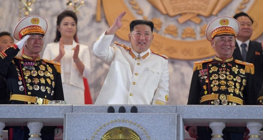 El l&iacute;der de Corea del Norte promete "fortalecer y desarrollar" sus armas nucleares 