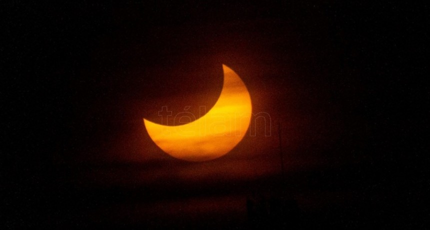  Un eclipse parcial de sol pudo observarse desde la Patagonia 