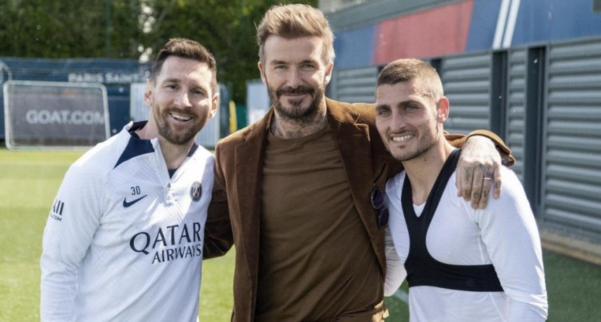  Messi recibió la visita de Beckham en la práctica de PSG 