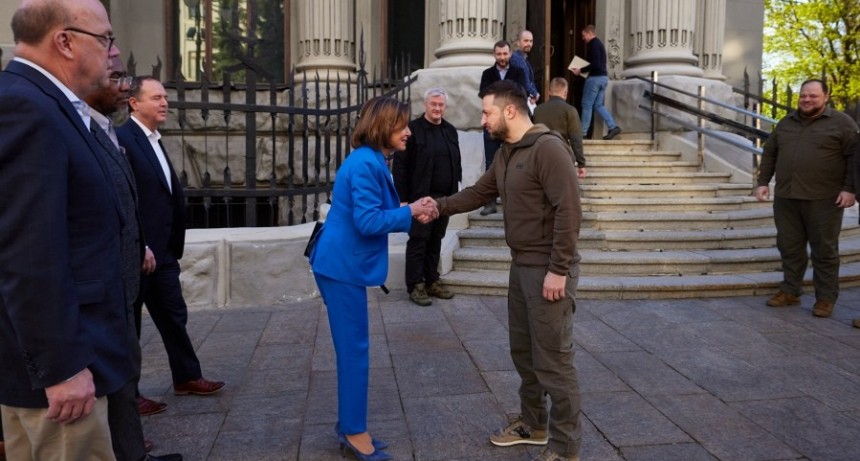  Ucrania: entre la evacuaci&oacute;pn de Mariupol y el encuentro de Zelenski con Nancy Pelosi 