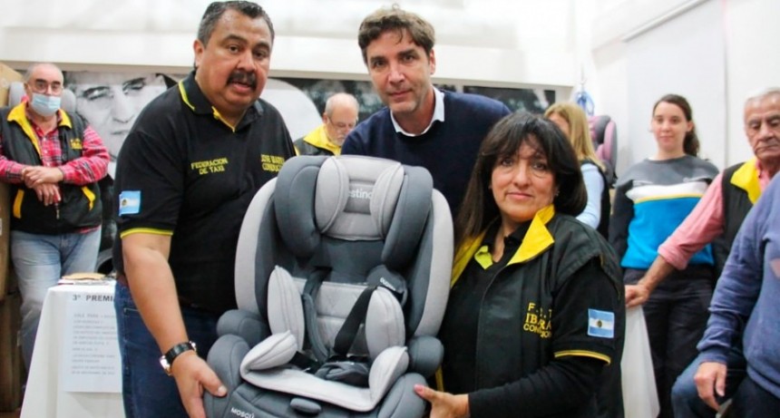  Los taxis porte&ntilde;os incorporar&aacute;n a bordo sillas infantiles 
