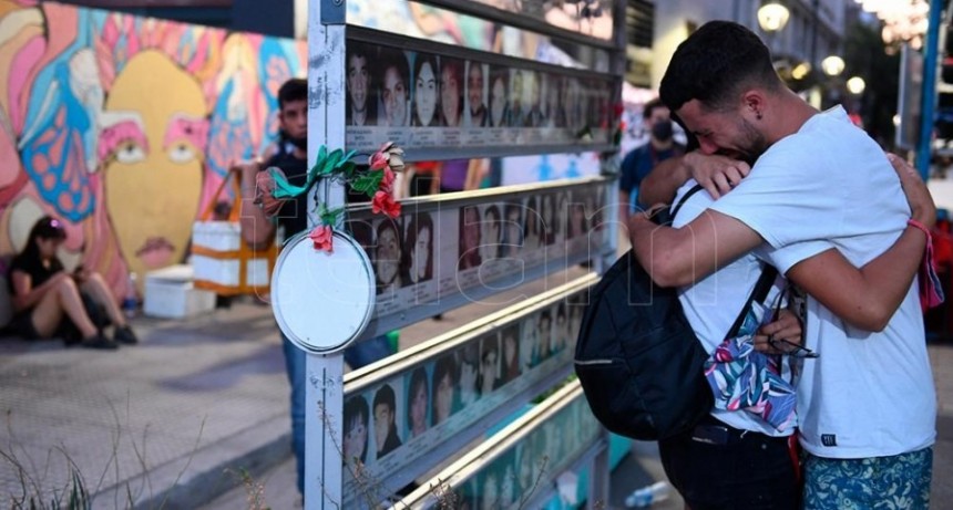  Sobrevivientes y familiares de Croma&ntilde;&oacute;n volvieron a reclamar por la expropiaci&oacute;n del boliche 