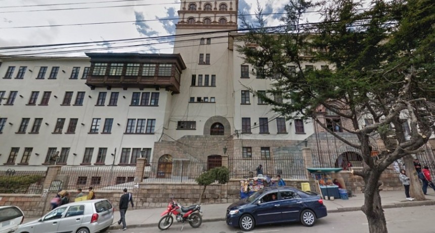  Cuatro detenidos por la avalancha que dej&oacute; cuatro muertos en una universidad en Bolivia 