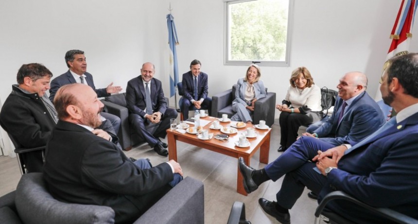  El ministro Guerrera: "De ac&aacute; va a surgir la Hidrov&iacute;a de los pr&oacute;ximos 20 a&ntilde;os" 