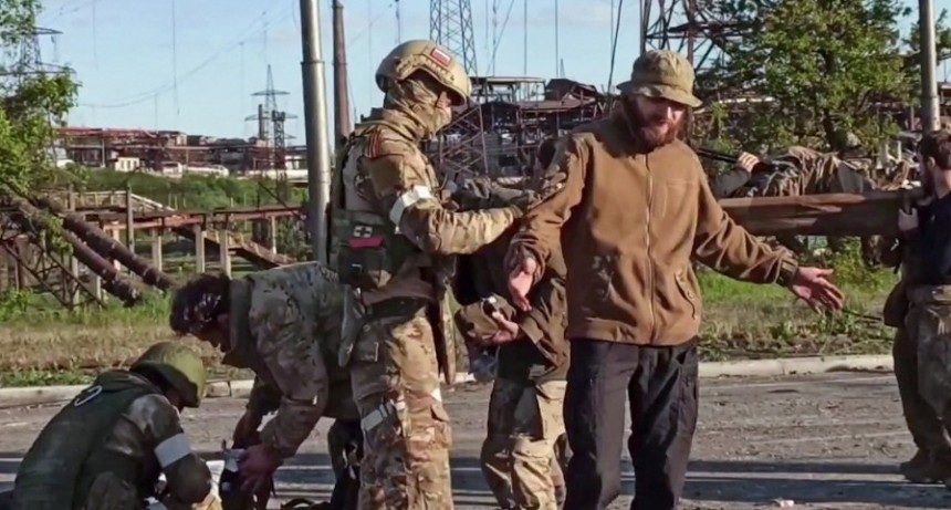  Rusia afirm&oacute; que 959 combatientes ucranianos se rindieron en Mariupol 