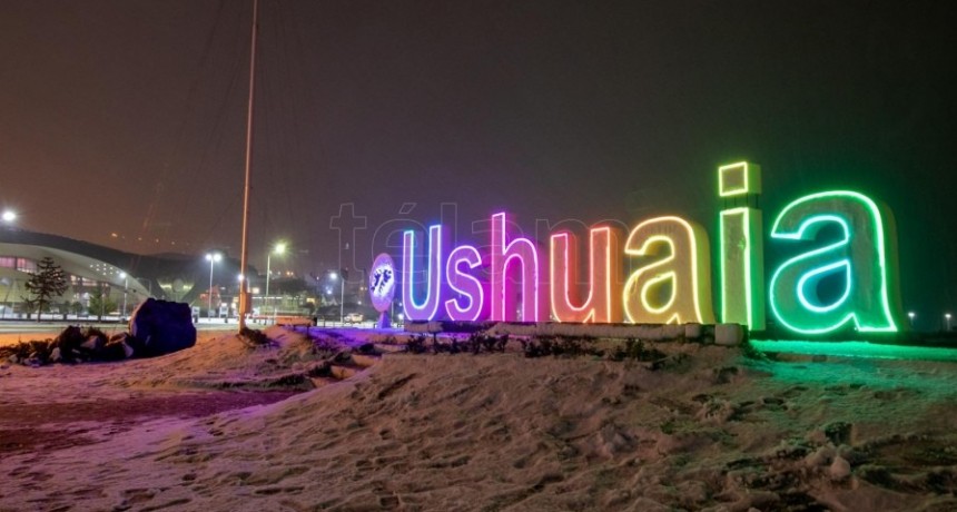  Ushuaia registr&oacute; la primera nevada del a&ntilde;o y se prepara para el invierno 