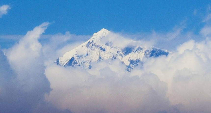  Un alpinista estadounidense murió cuando escalaba el Everest 