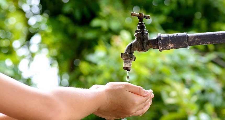  El 90% de los hogares accede al agua corriente en los aglomerados urbanos 