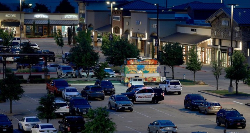  Ocho migrantes murieron atropellados por un automovilista en Texas que antes los insultó 