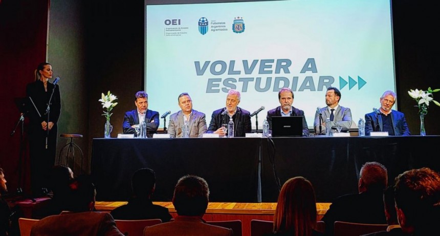  Lanzaron una campaña a través del fútbol para que los jóvenes finalicen el secundario 
