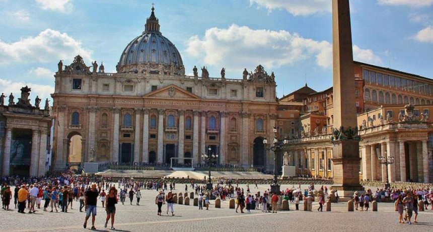  El hombre que quiso entrar por la fuerza al Vaticano recibirá tratamiento psiquiátrico 