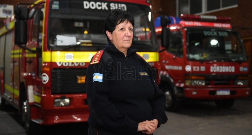  Luc&iacute;a Segovia y Eduardo Tarrosa, dos bomberos con "voluntad de ayudar al pr&oacute;jimo" 