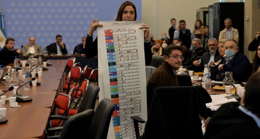  La oposici&oacute;n busca debatir el proyecto de Boleta &Uacute;nica de Papel 