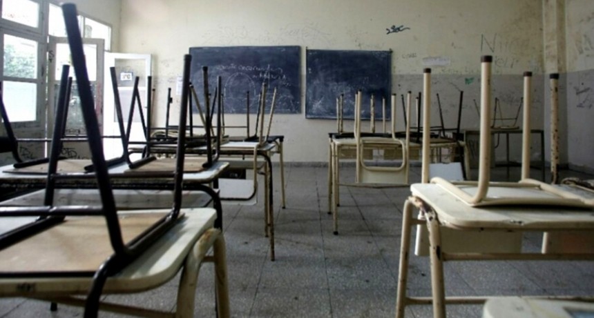  Los docentes inician un paro de 48 horas en reclamo de aumento salarial 