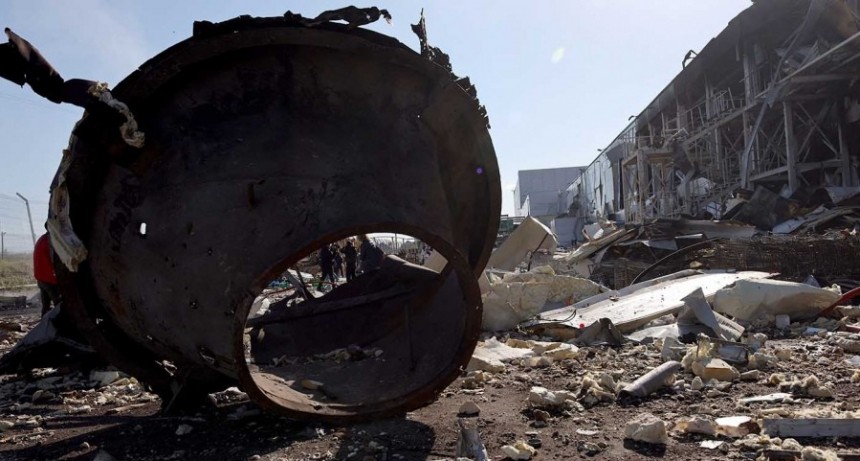  Rusia atac&oacute; un dep&oacute;sito de armas occidentales en el oeste de Ucrania 